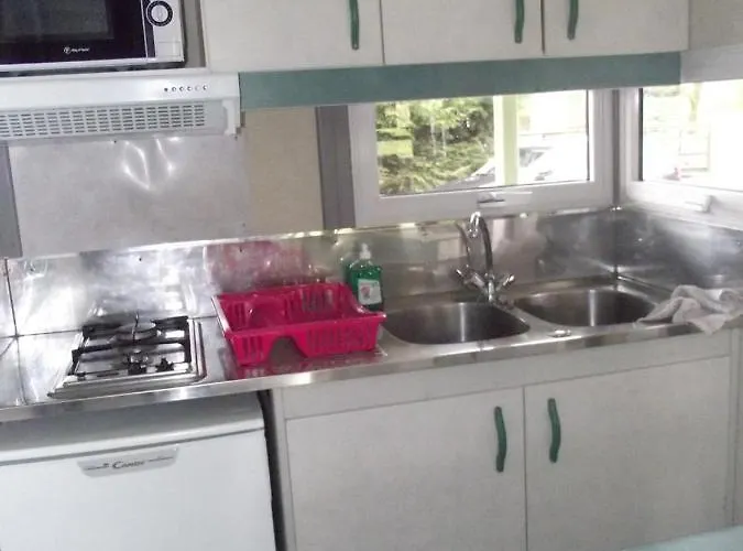 Aire Du Gros Pre 캠프장 Lesseux