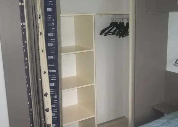 营地 Aire Du Gros Pre *