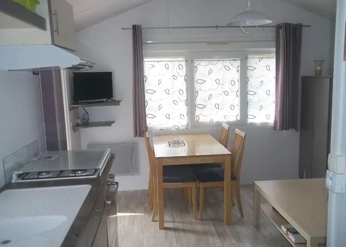 Aire Du Gros Pre * Lesseux